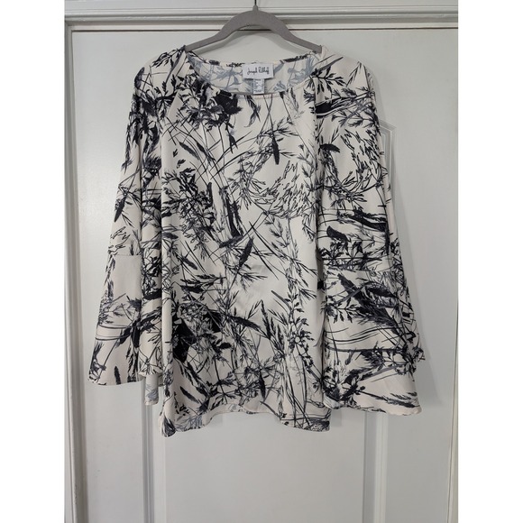 Joseph Ribkoff Blouse Black‎ White Abstract Floral Print Bell Sleeve Top size 2 - Picture 3 of 9